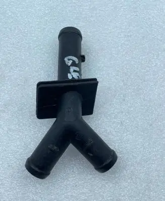 Mercedes-Benz GLE (W166 - C292) Engine coolant pipe/hose A1669971059