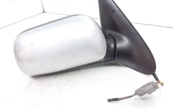 Nissan Primera Front door electric wing mirror 963012F401