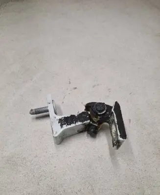 Audi A4 S4 B9 Front door lower hinge 