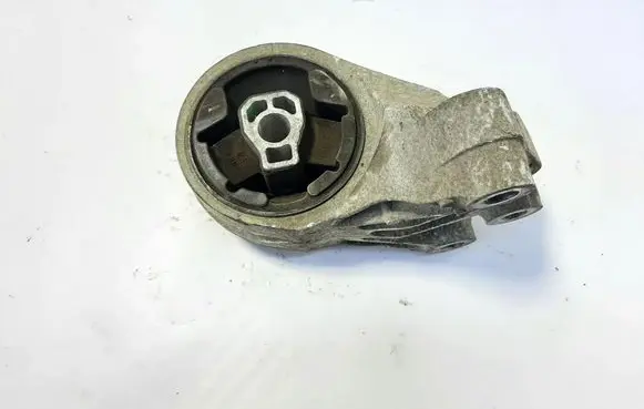 Opel Antara Gearbox mount X01187
