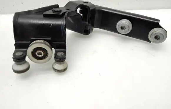 Volkswagen Transporter - Caravelle T5 Sliding door middle roller runner 7H0843336D