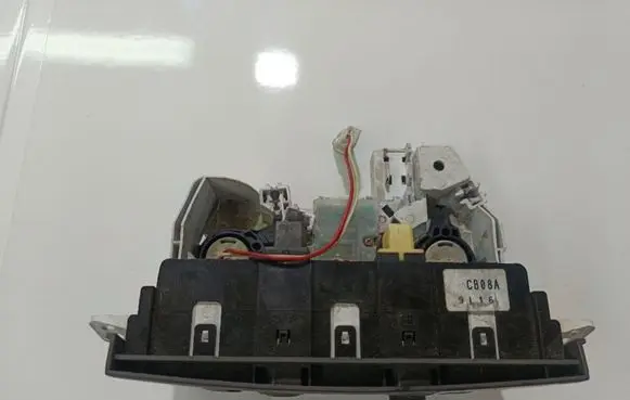 Mazda Premacy Climate control unit 