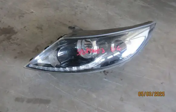 KIA Sportage Headlight/headlamp 921013U270 01130403 UL27A07550