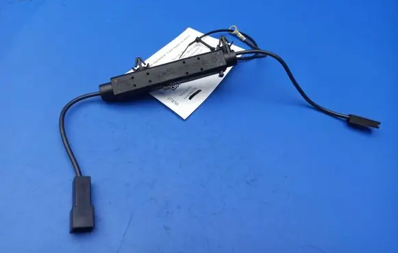Mercedes-Benz CLK A208 C208 Aerial antenna amplifier 2028202389