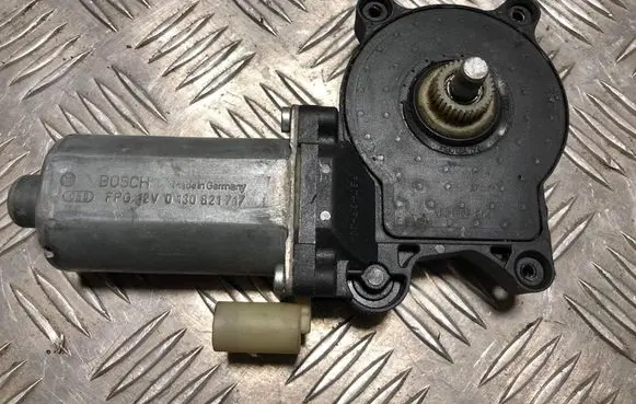 BMW 3 E46 Front door window regulator motor 8362064 119143XXX
