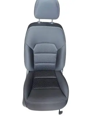 Infiniti Q30 Front passenger seat