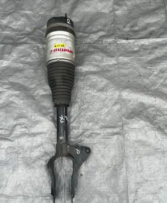 Jeep Grand Cherokee Rear shock absorber with coil spring P68253208AA