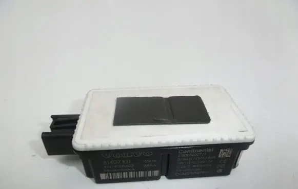 Volvo XC70 Alarm control unit/module 