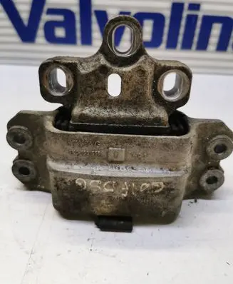 Volkswagen Golf V Engine mount bracket 1K0199555Q