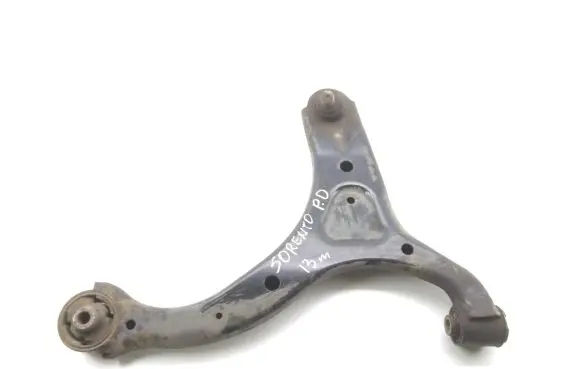KIA Sorento Front lower control arm/wishbone