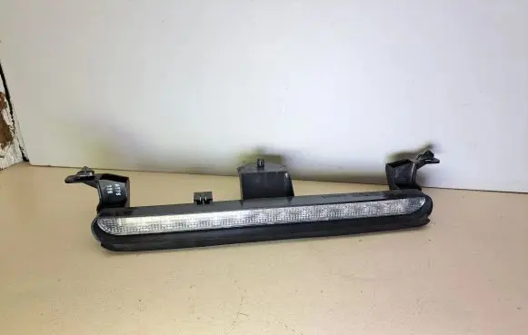 Volvo V70 Third/center stoplight 30678549 16511100