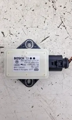 Audi A4 S4 B8 8K ESP acceleration yaw rate sensor 8K0907637