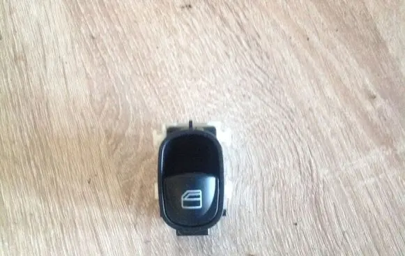 Mercedes-Benz C W203 Electric window control switch 92038200240
