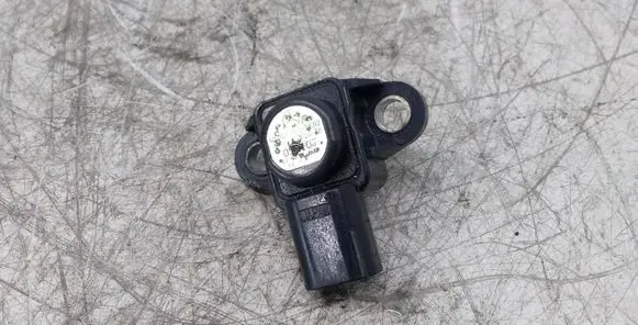 Mercedes-Benz E W211 Air pressure sensor A0051585028