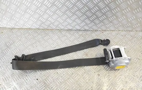 Renault Trafic III (X82) Front seatbelt 868844883R 93868114 868812883R