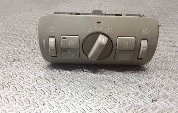 Volvo V70 Light switch 30739423