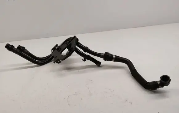 Mercedes-Benz A W177 Engine coolant pipe/hose