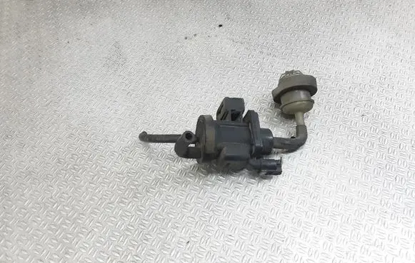 Mercedes-Benz C W203 Turbo solenoid valve A0005450527