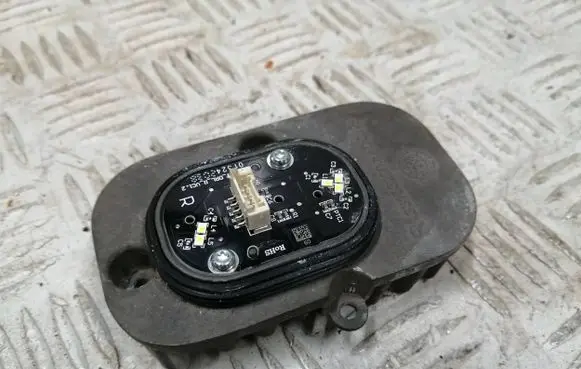 Volkswagen PASSAT B8 LED ballast control module 33163200