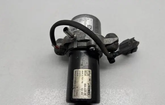 Chrysler Pacifica Vacuum pump P68274999AD 93492700