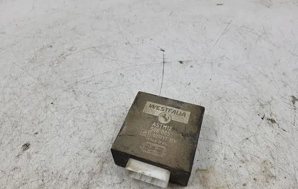 Renault Kangoo I Tow bar relay 506005