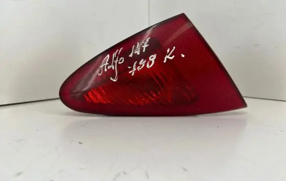 Alfa Romeo 147 Rear/tail lights 46556346 46747825 03320010