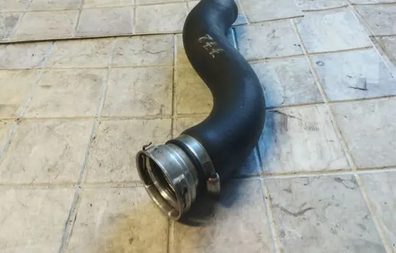 Toyota Corolla Verso AR10 Intercooler hose/pipe 070601