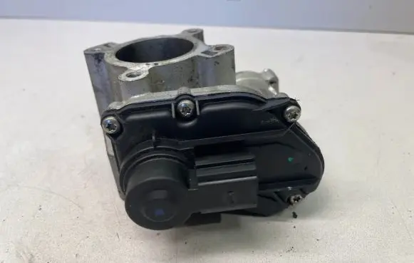 Renault Trafic II (X83) EGR valve
