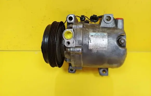 Subaru Forester SF Air conditioning (A/C) compressor (pump) 73111FA132 2F67045010 9706122445