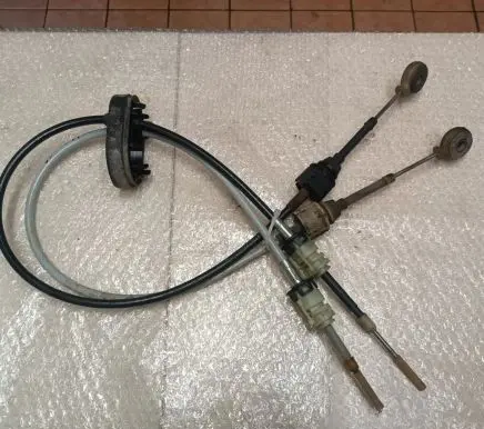 Opel Vectra C Gear shift cable linkage 55559460