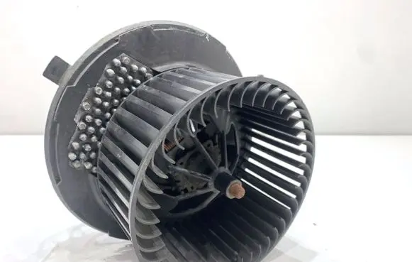 Volkswagen PASSAT B7 Heater fan/blower 3C0907521F