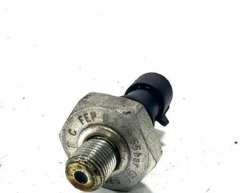 Chevrolet Volt I Oil pressure sensor 55354325