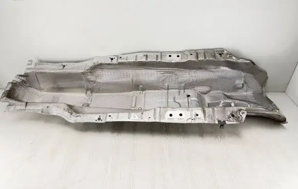 Cupra Formentor Exhaust heat shield 5WA825661E