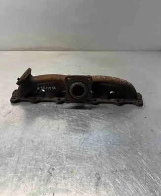 Volvo S60 Exhaust manifold 30757870