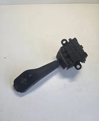 BMW X3 E83 Indicator stalk 8363668