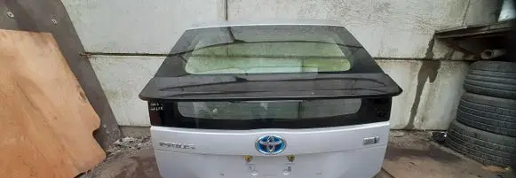 Toyota Prius (XW30) Tailgate/trunk/boot lid LAK1F7