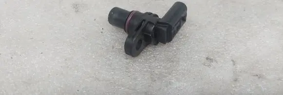Audi Q7 4M Camshaft position sensor 04C907601