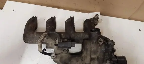Renault Espace IV Intake manifold 8200145096