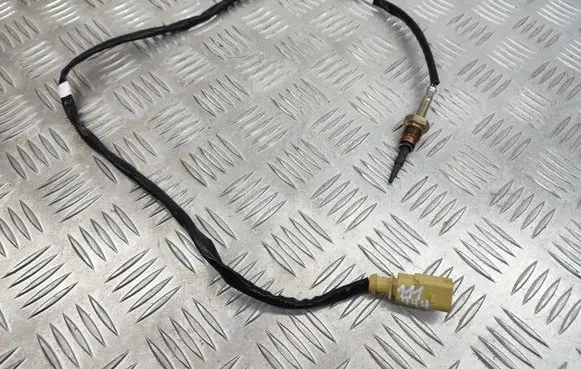 Audi A4 S4 B9 Exhaust gas temperature sensor 8W0906088S 8K0973802C