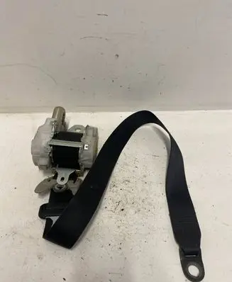 Lexus IS 220D-250-350 Front seatbelt 7M7750P 098450