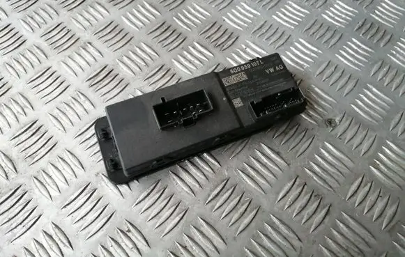Volkswagen Touran III Tailgate/trunk control unit/module 5Q0959107L 5Q0959107J A2C73762914