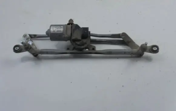 Front wiper linkage