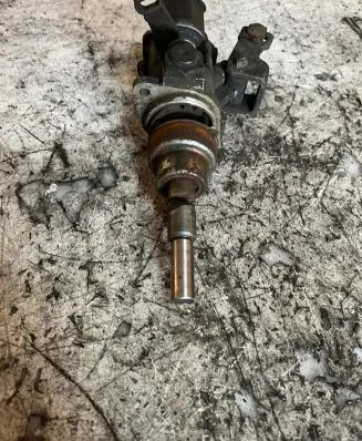 Volkswagen PASSAT B4 Gear selector/shifter in gearbox 02A945413B