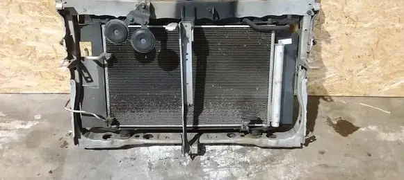Toyota Avensis T250 Radiator support slam panel