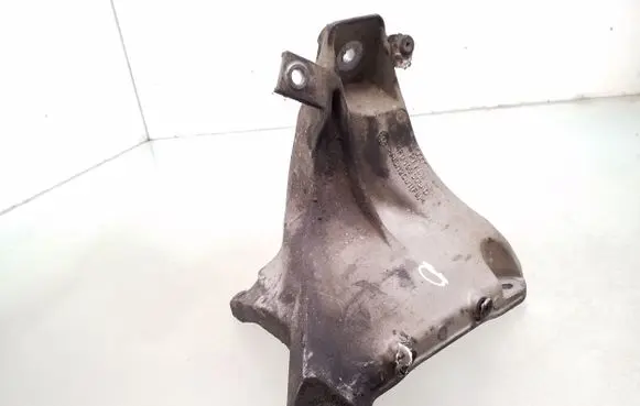 Audi A6 S6 C6 4F Engine mounting bracket 4F0199308AD