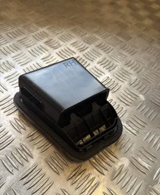 KIA Niro Quarter panel pressure vent 97530AT100