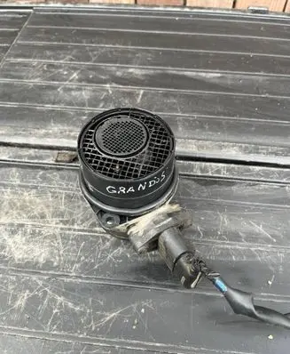 Audi A4 S4 B7 8E 8H Mass air flow meter 074906461B 0281002461