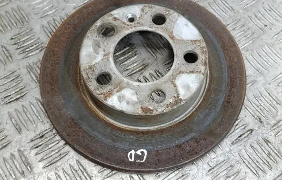 Volkswagen Golf IV Rear brake disc