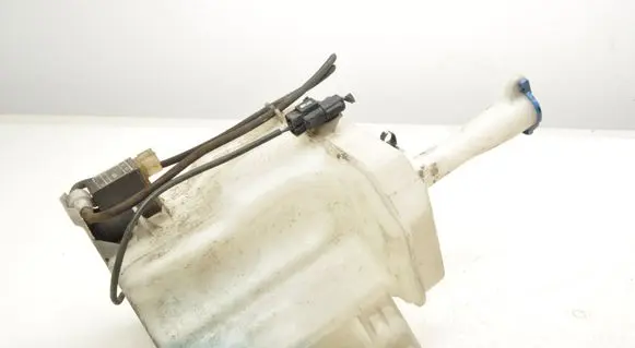 KIA Ceed Windshield washer fluid reservoir/tank 986101H101