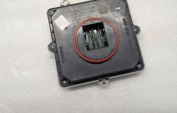Jaguar I-Pace LED ballast control module J9D3-13E005-BB